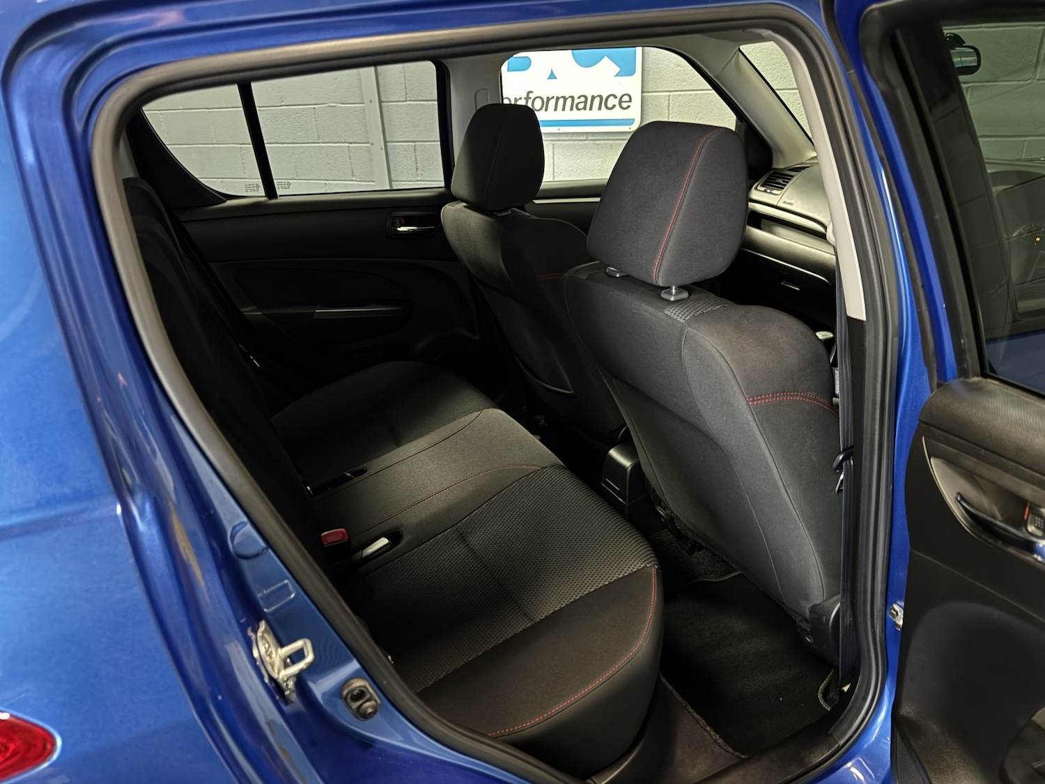 Used Suzuki Swift 2015 for sale - 77953977: Photo 40