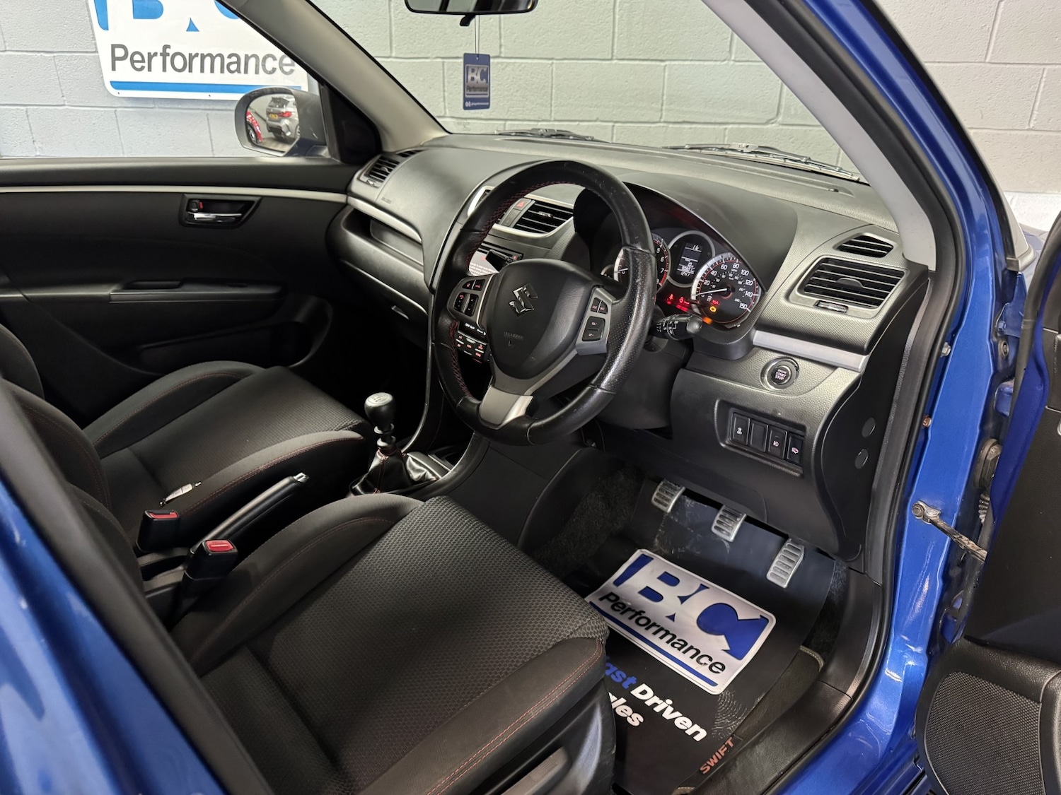 Used Suzuki Swift 2015 for sale - 77953977: Photo 42