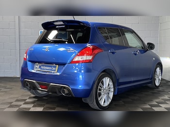 Used Suzuki Swift 2015 for sale - 77953977: Photo