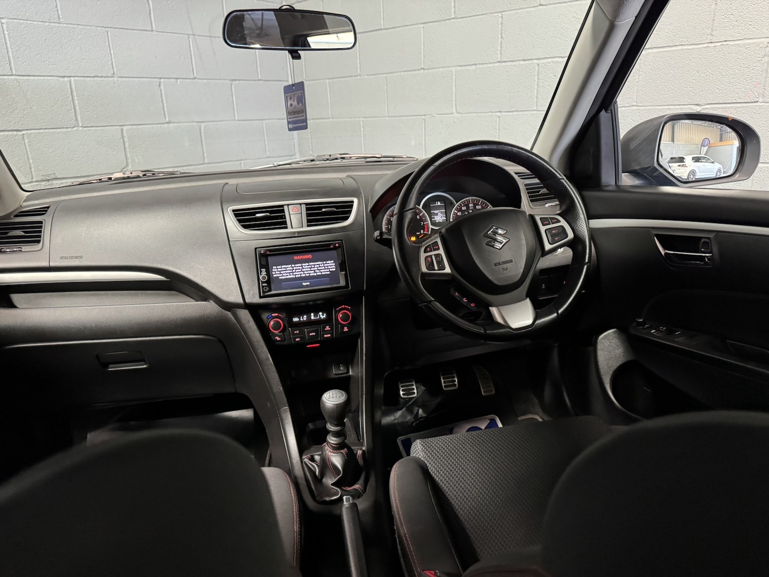 Used Suzuki Swift 2015 for sale - 77953977: Photo 8