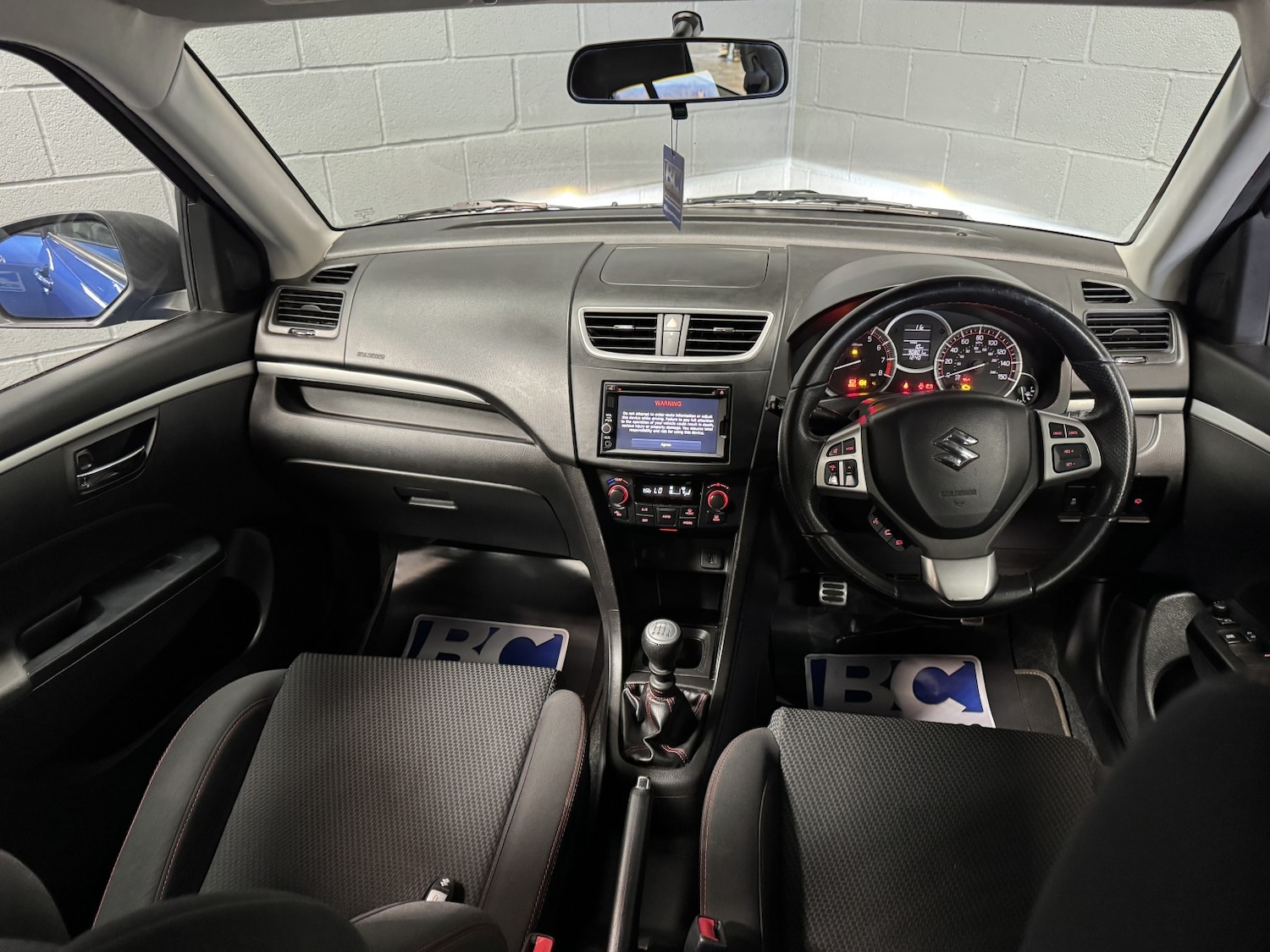 Used Suzuki Swift 2015 for sale - 77953977: Photo 9