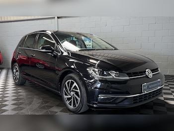 Used Volkswagen Golf 2019 for sale - 79211357: Photo