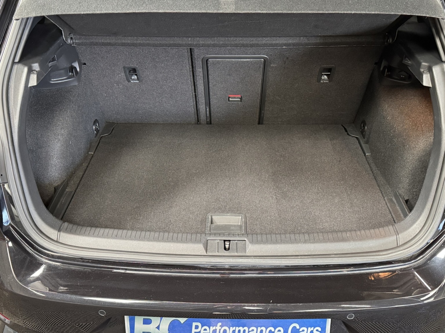 Used Volkswagen Golf 2019 for sale - 78112042: Photo 38