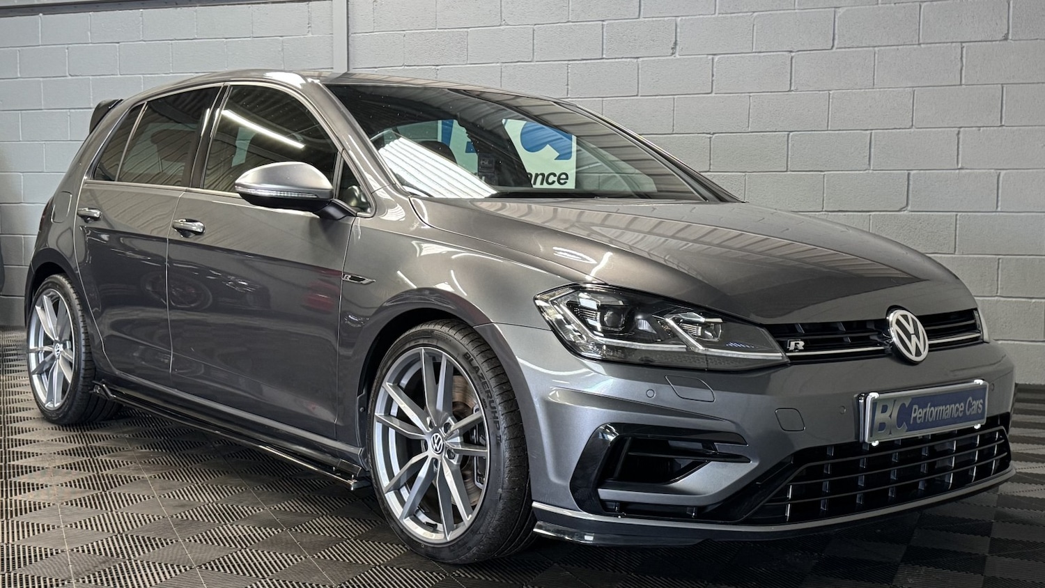 Used Volkswagen Golf 2019 for sale - 77310686: Photo 2