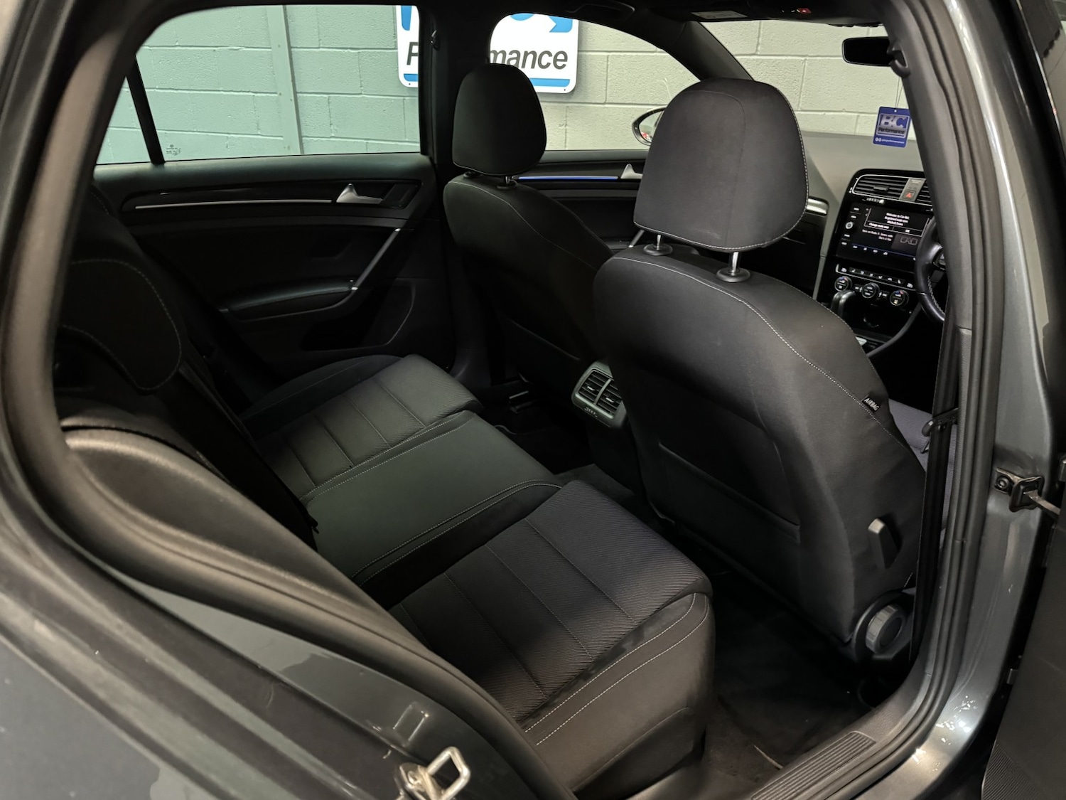 Used Volkswagen Golf 2019 for sale - 77310686: Photo 46