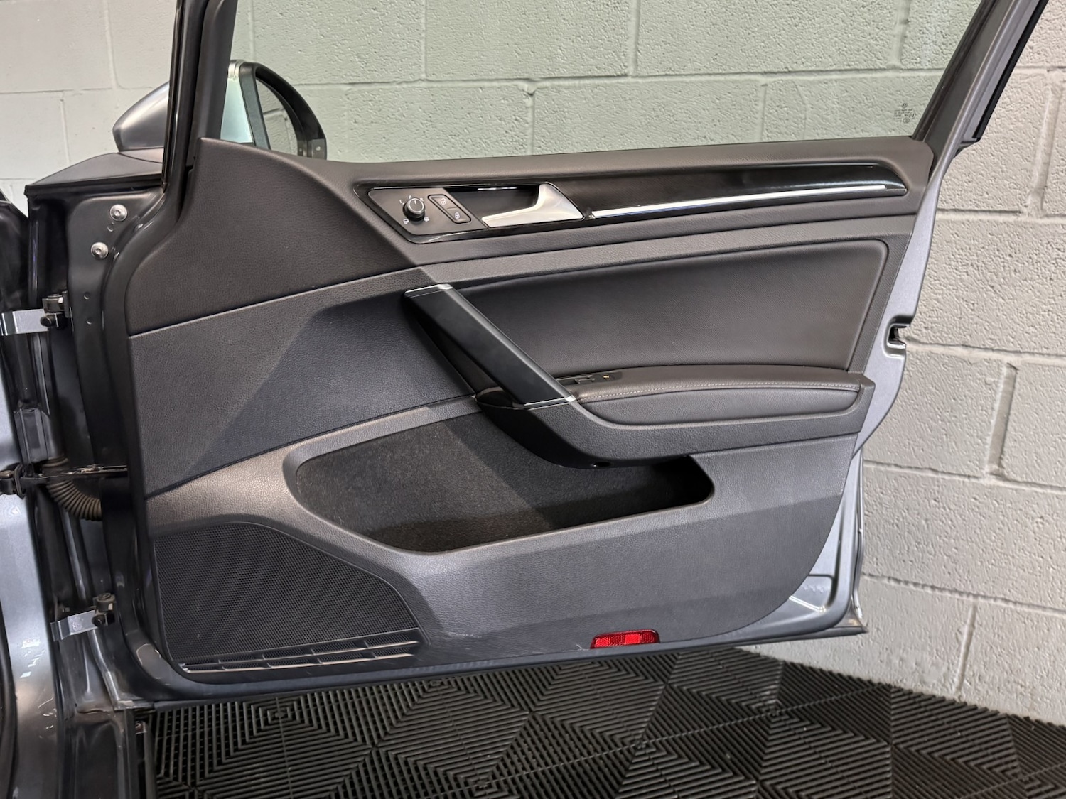 Used Volkswagen Golf 2019 for sale - 77310686: Photo 49