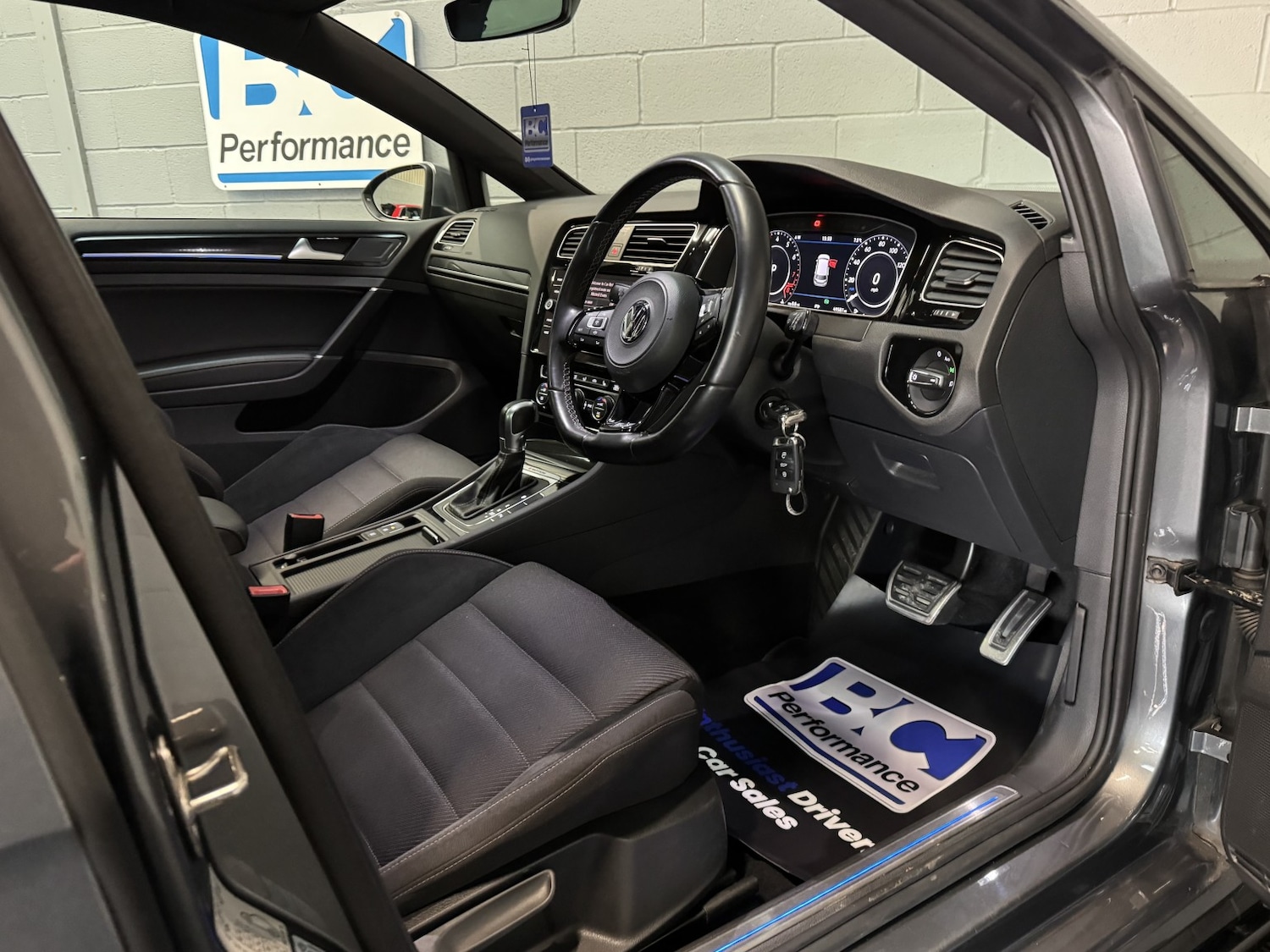 Used Volkswagen Golf 2019 for sale - 77310686: Photo 50