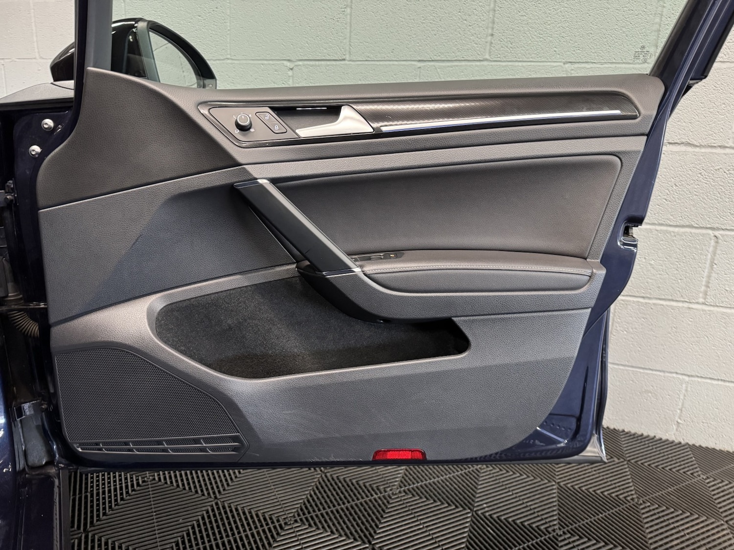 Used Volkswagen Golf 2016 for sale - 77997213: Photo 46