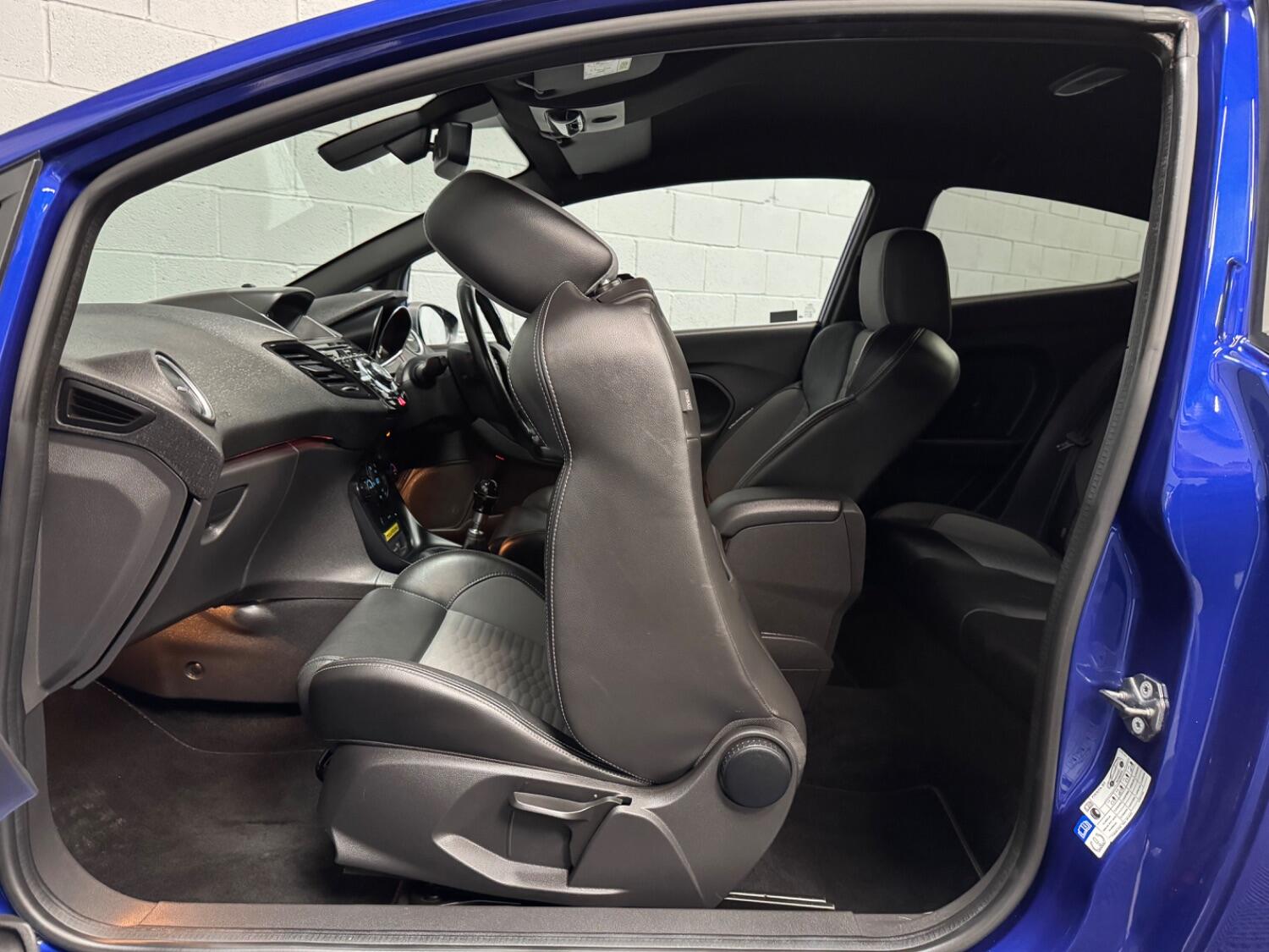 Used Ford Fiesta 2016 for sale - 76149252: Photo 35