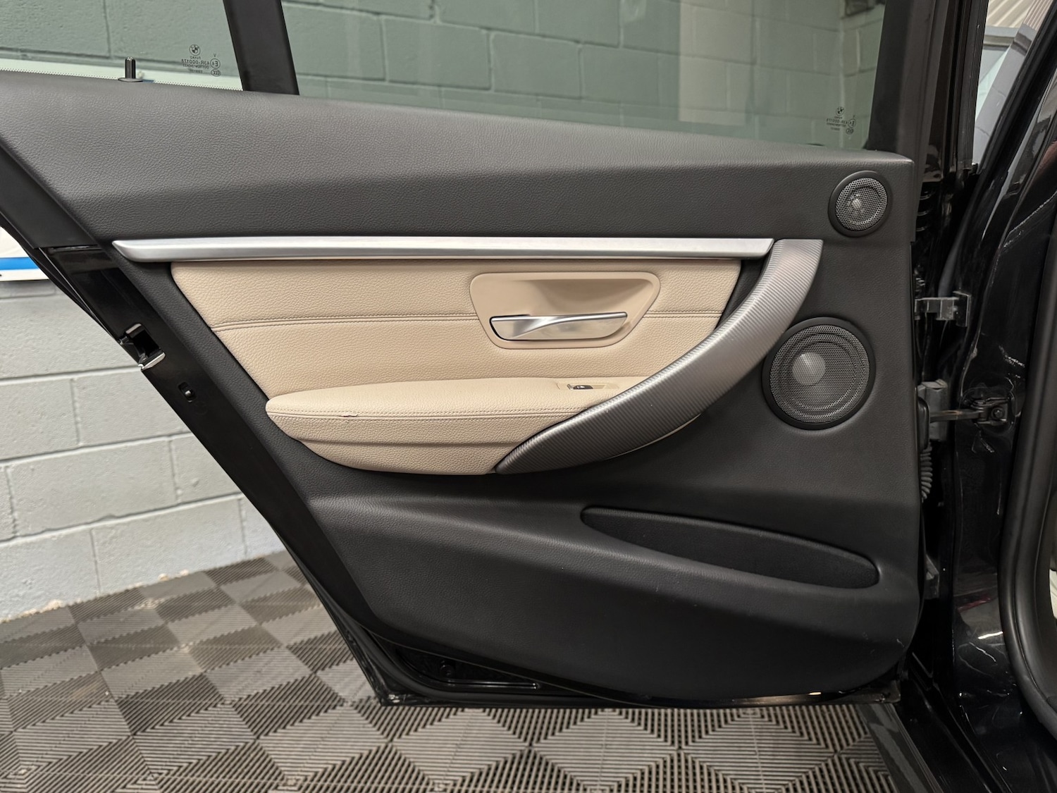 Used BMW 3 Series 2017 for sale - 77997290: Photo 38