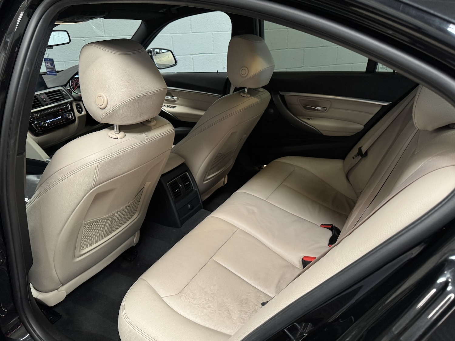 Used BMW 3 Series 2017 for sale - 77997290: Photo 39