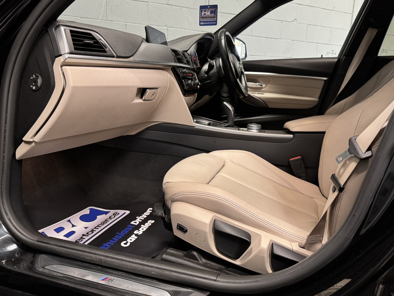 Used BMW 3 Series 2017 for sale - 77997290: Photo 44