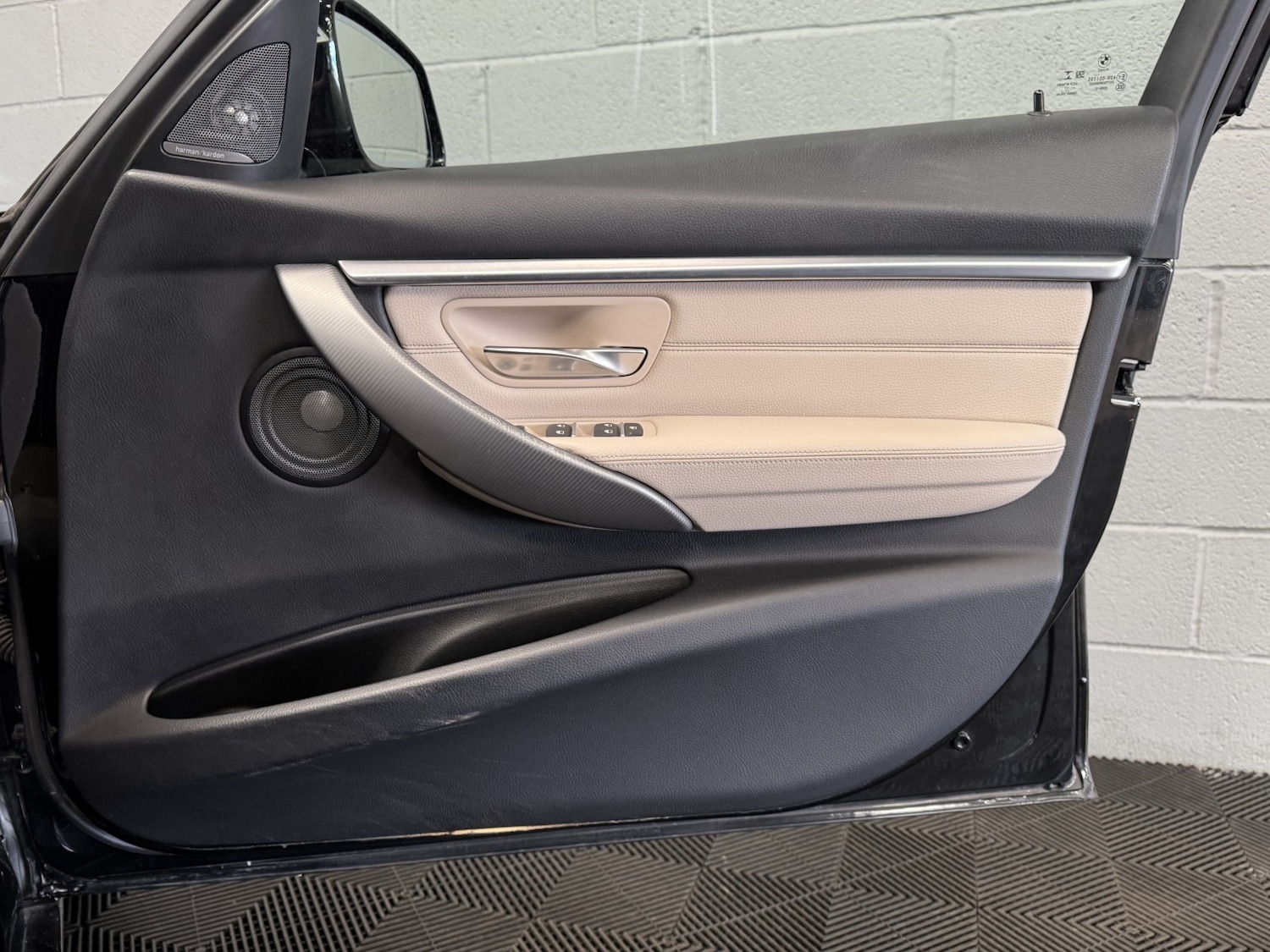 Used BMW 3 Series 2017 for sale - 77997290: Photo 51