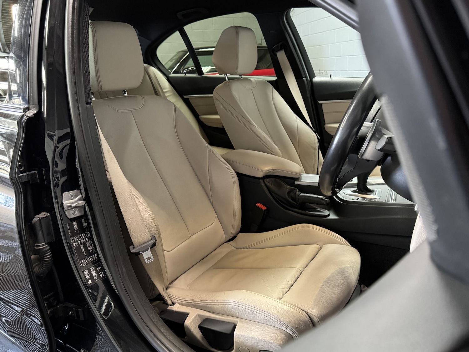 Used BMW 3 Series 2017 for sale - 77997290: Photo 9