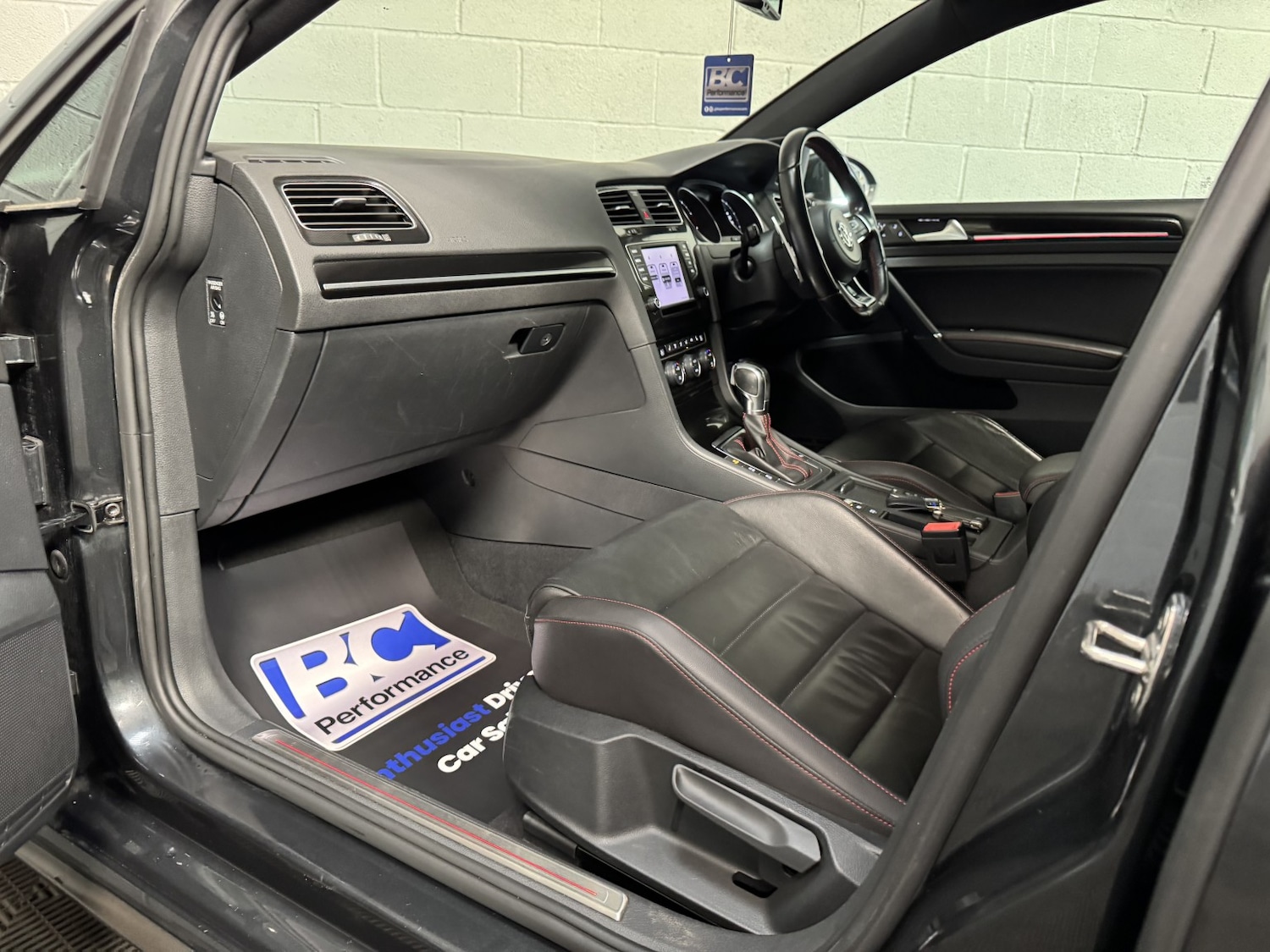 Used Volkswagen Golf 2016 for sale - 77766494: Photo 43