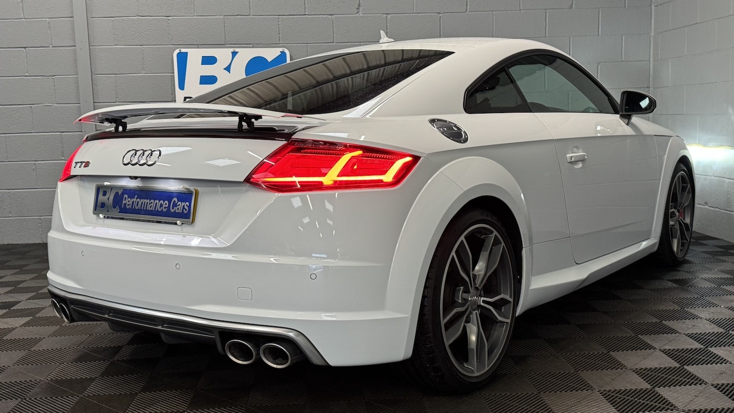 Used Audi TT 2017 for sale - 76924445: Photo 4