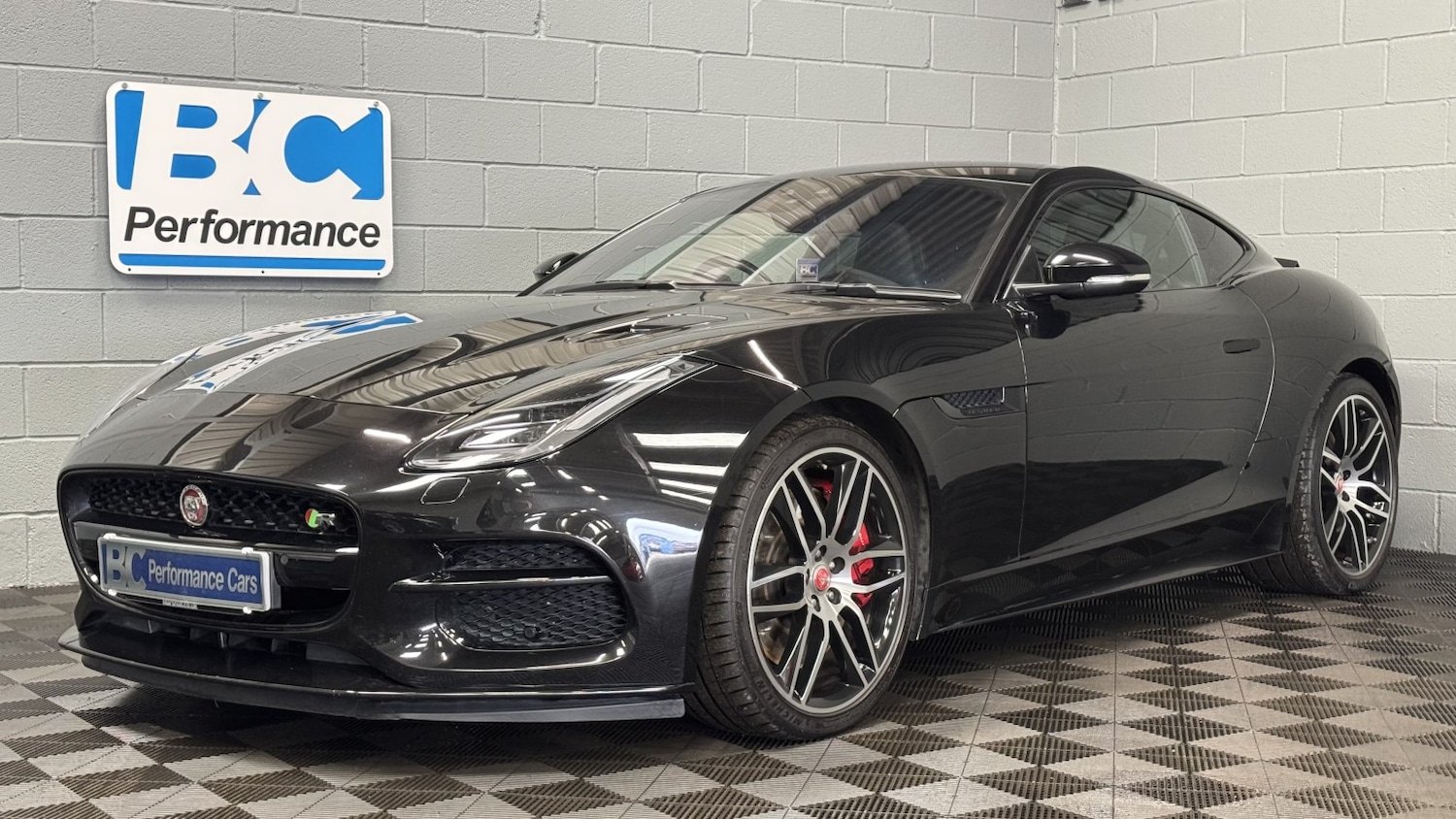 Used Jaguar F-Type 2017 for sale - 76237260: Photo 18