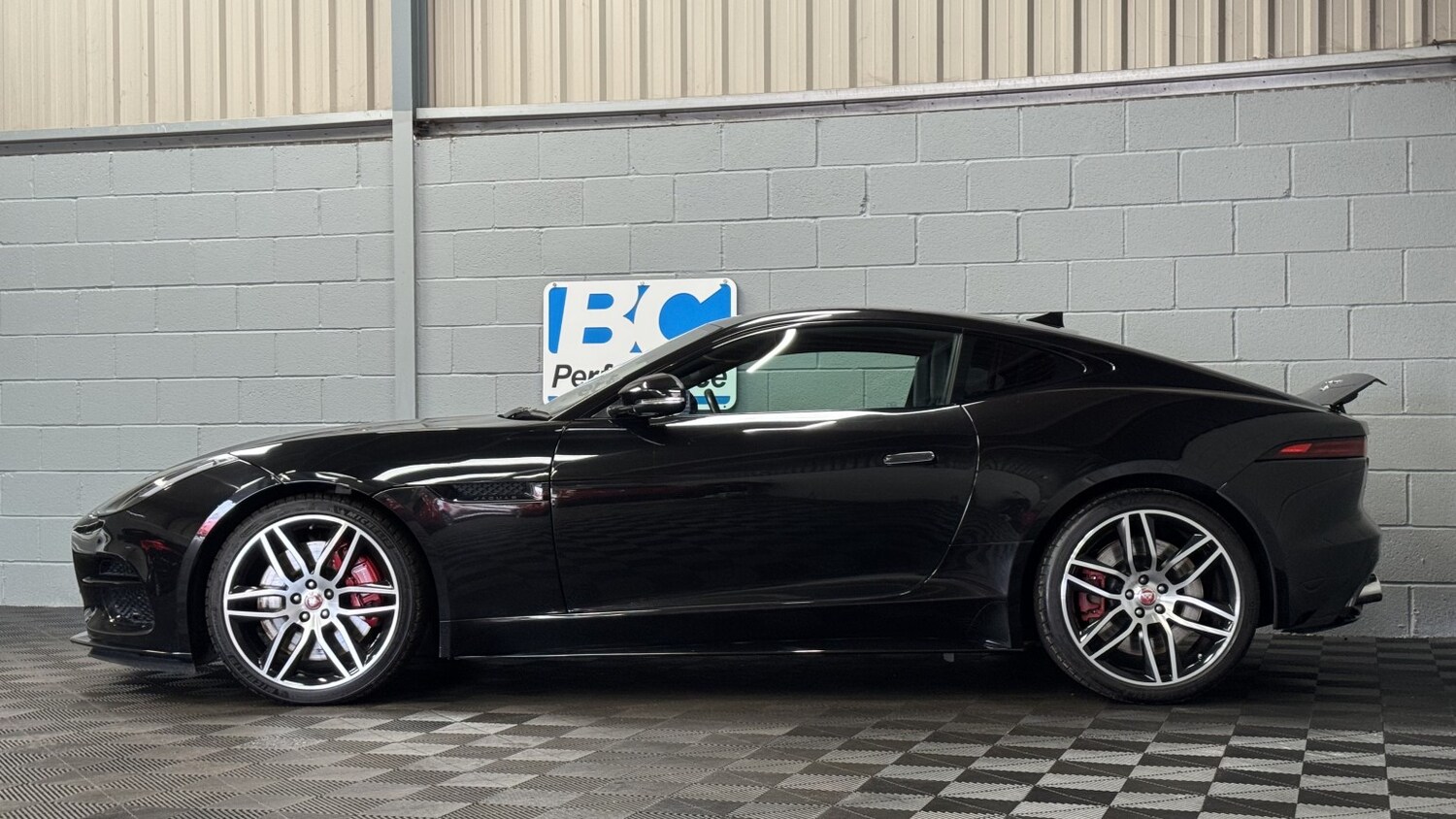 Used Jaguar F-Type 2017 for sale - 76237260: Photo 22