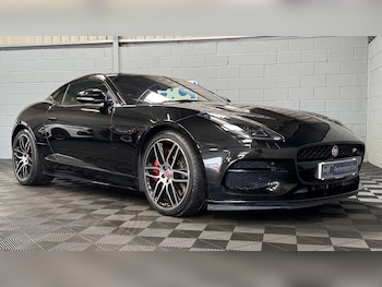 Used Jaguar F-Type 2017 for sale - 76237260: Photo 2