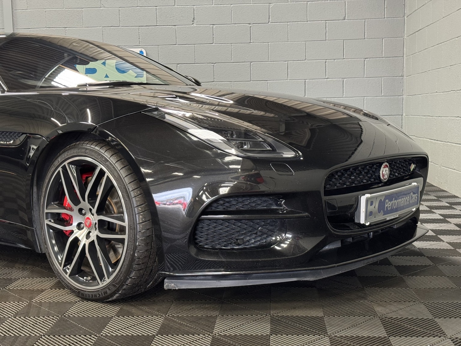 Used Jaguar F-Type 2017 for sale - 76237260: Photo 32