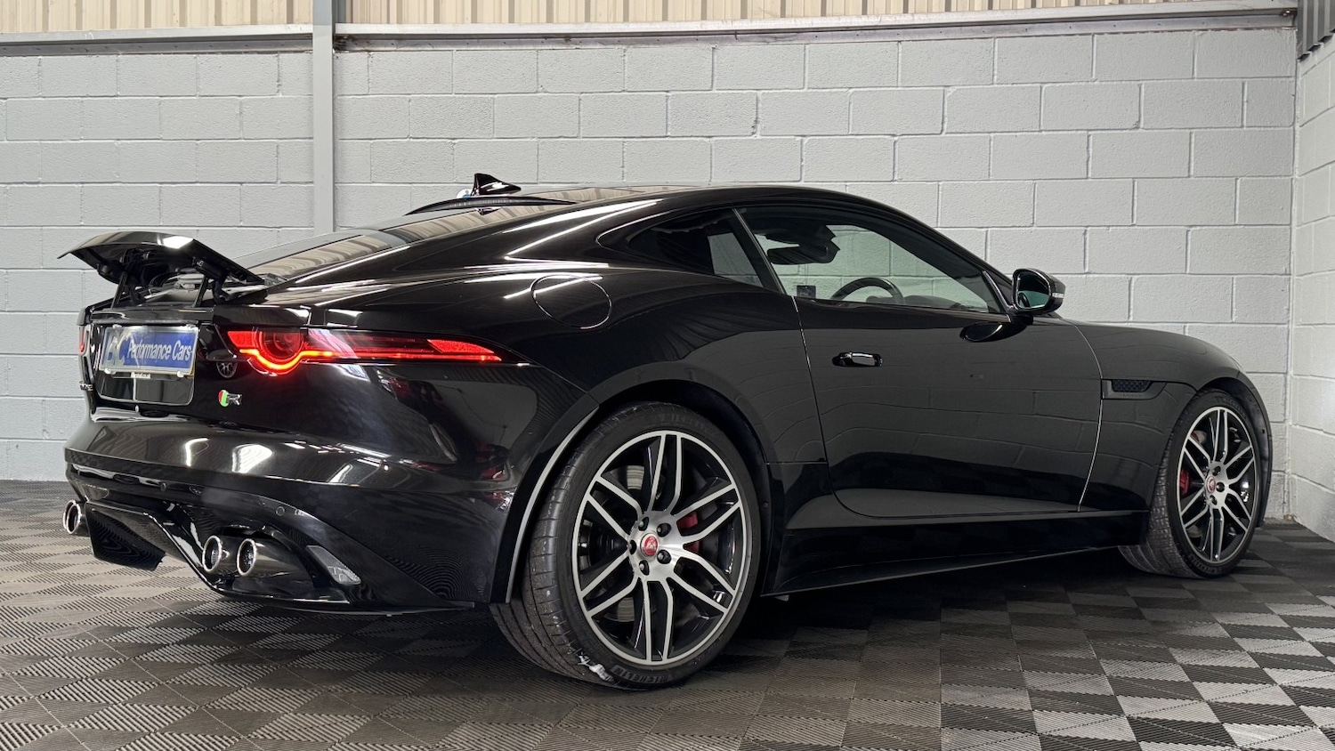 Used Jaguar F-Type 2017 for sale - 76237260: Photo 4