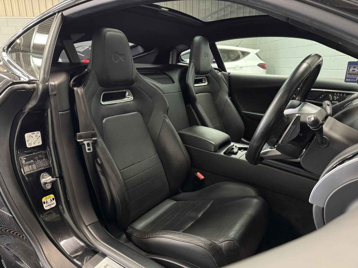 Used Jaguar F-Type 2017 for sale - 76237260: Photo 7