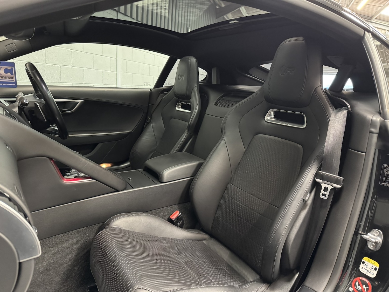 Used Jaguar F-Type 2017 for sale - 76237260: Photo 8