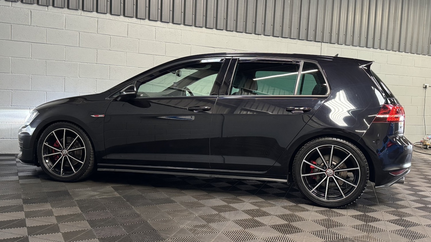 Used Volkswagen Golf 2014 for sale - 76510972: Photo 32