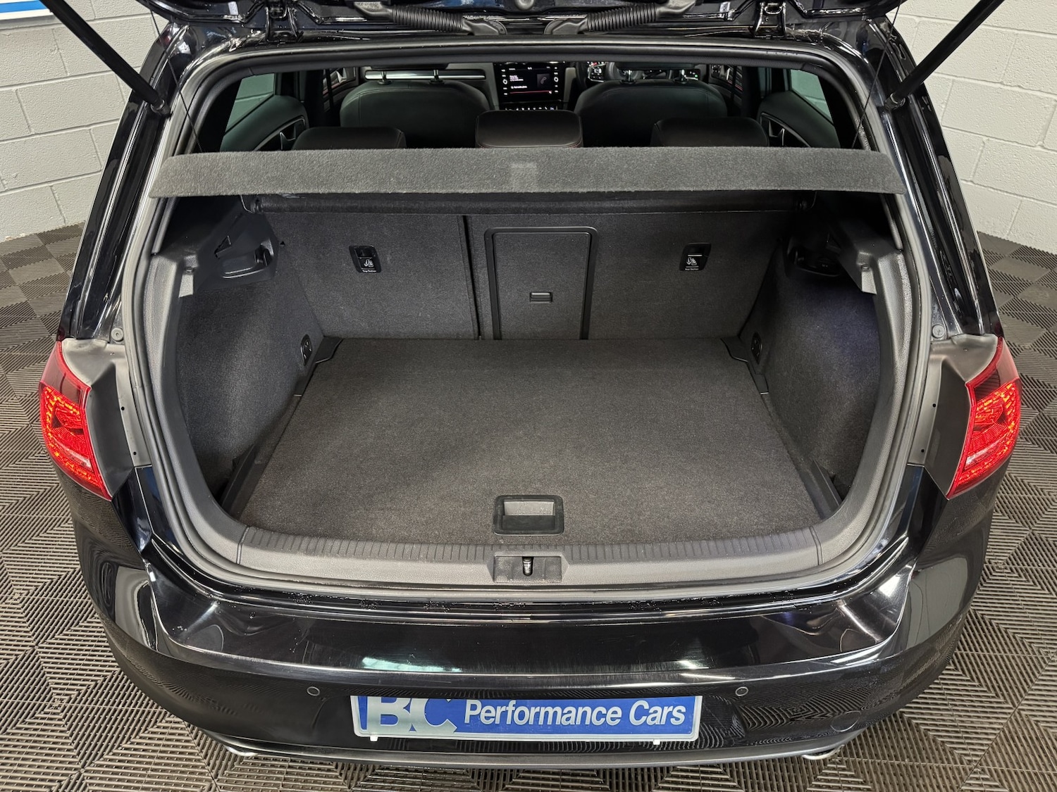 Used Volkswagen Golf 2014 for sale - 76510972: Photo 33