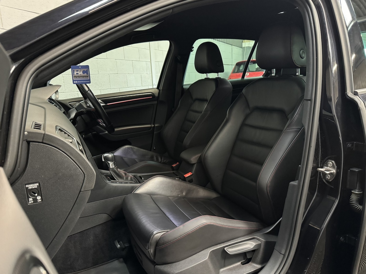 Used Volkswagen Golf 2014 for sale - 76510972: Photo 9