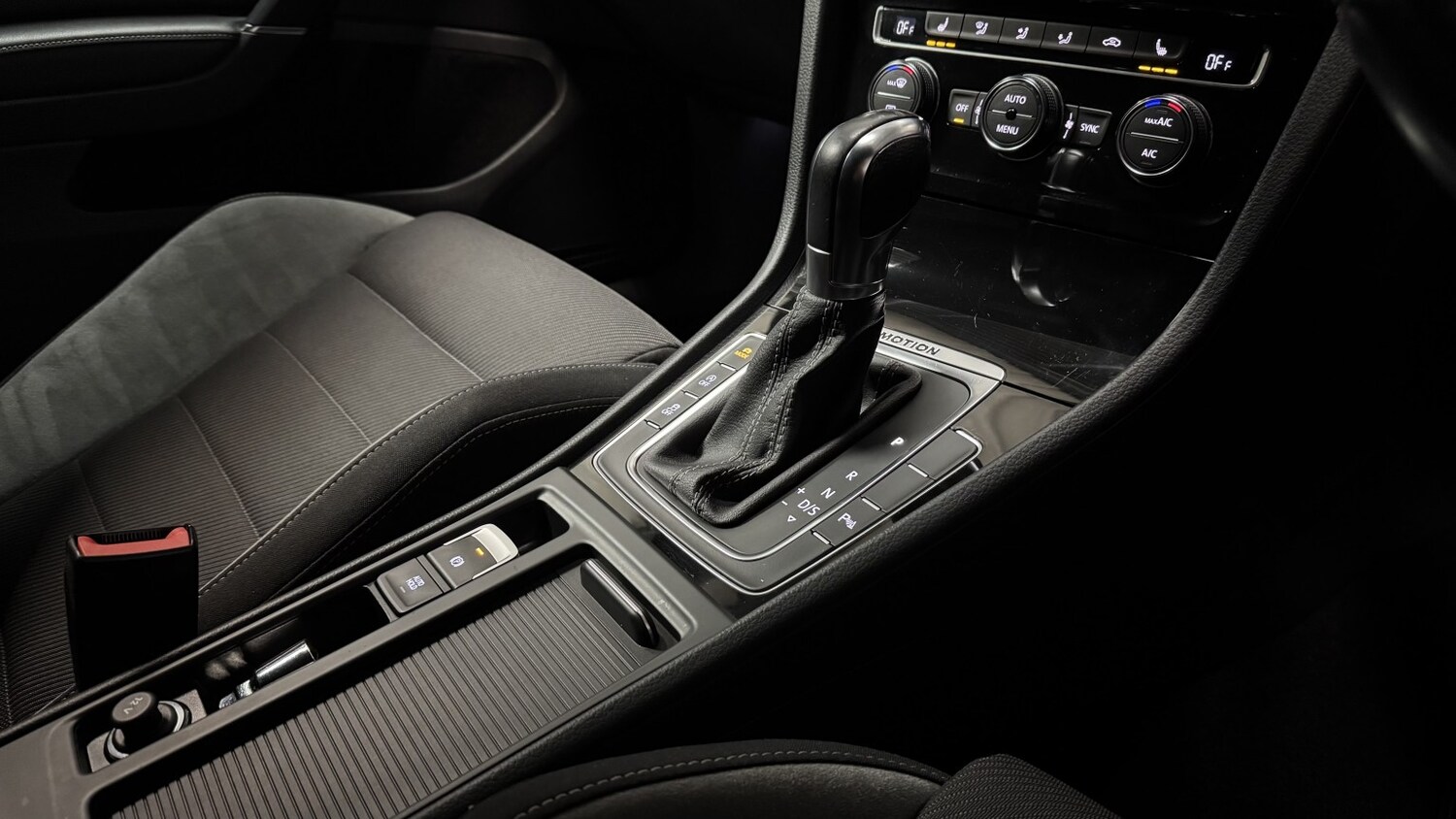 Used Volkswagen Golf 2016 for sale - 77681764: Photo 14