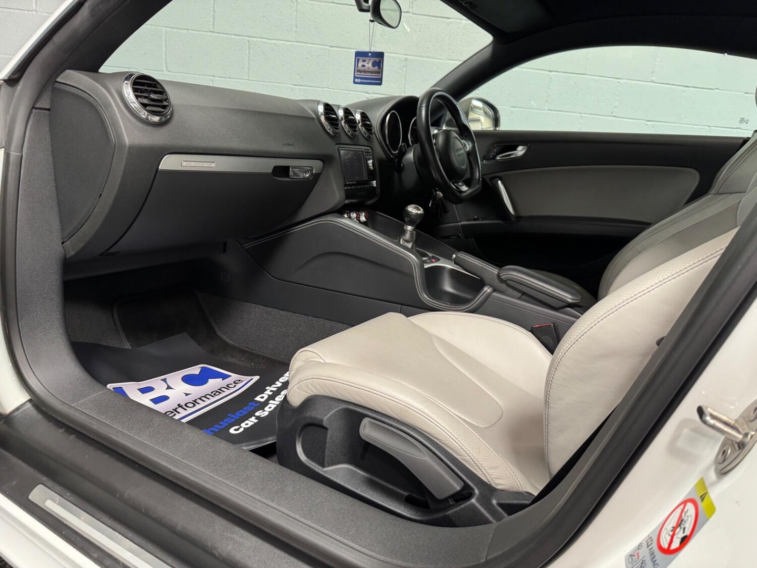 Used Audi TT 2010 for sale - 76799118: Photo 60