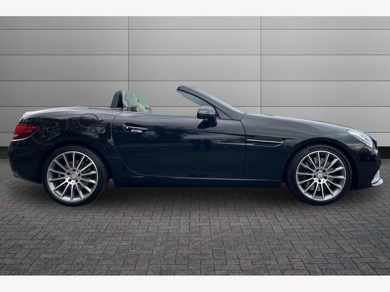 Used Mercedes-Benz SLC 2016 for sale - 76673549: Photo 3