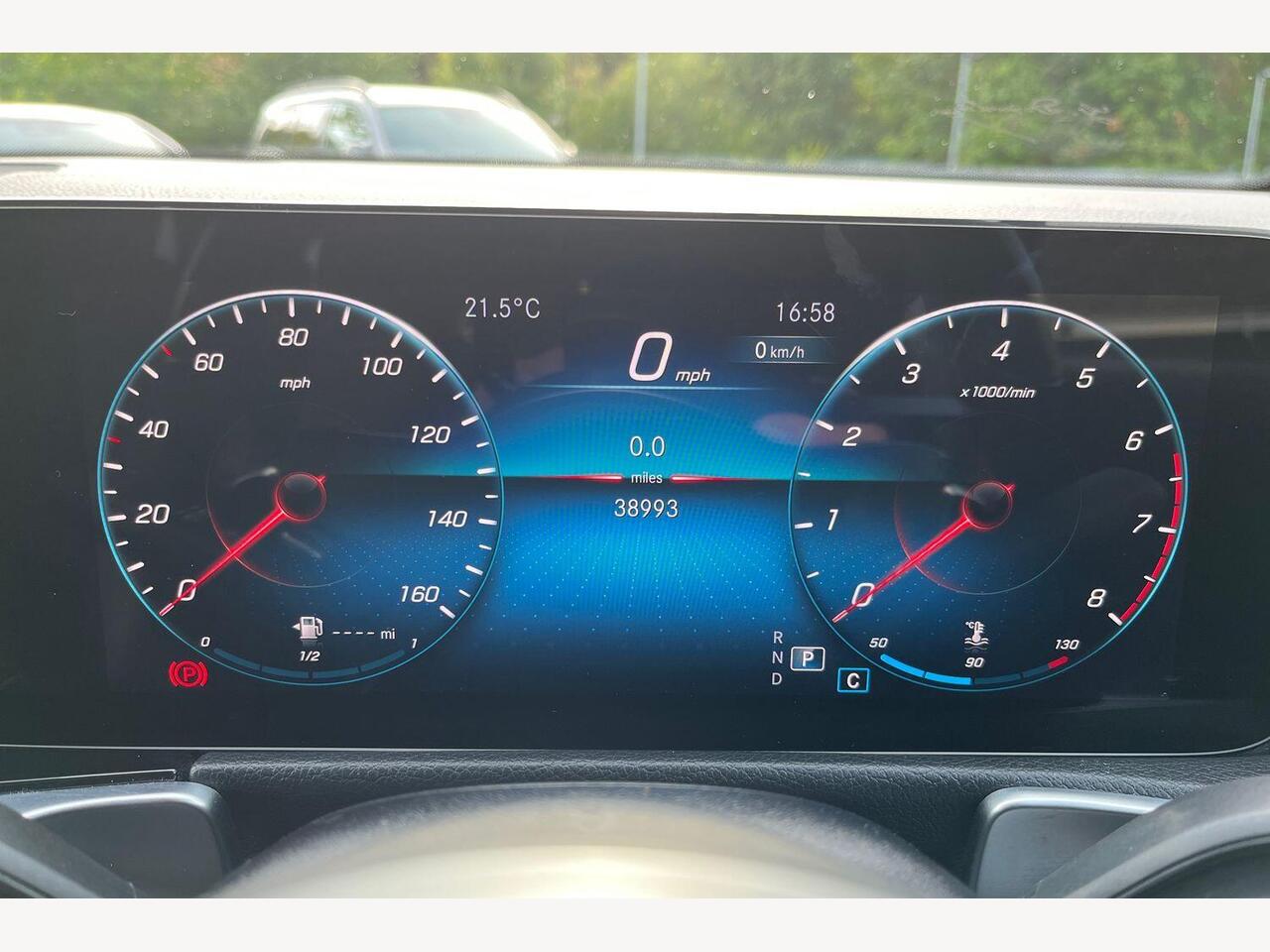 Used Mercedes-Benz GLB 2022 for sale - 76703881: Photo 6