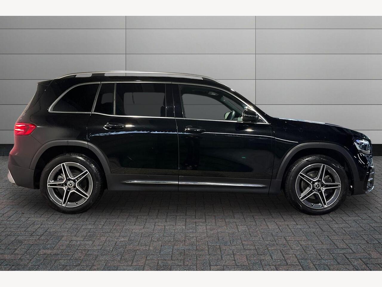 Used Mercedes-Benz GLB 2024 for sale - 77050846: Photo 4