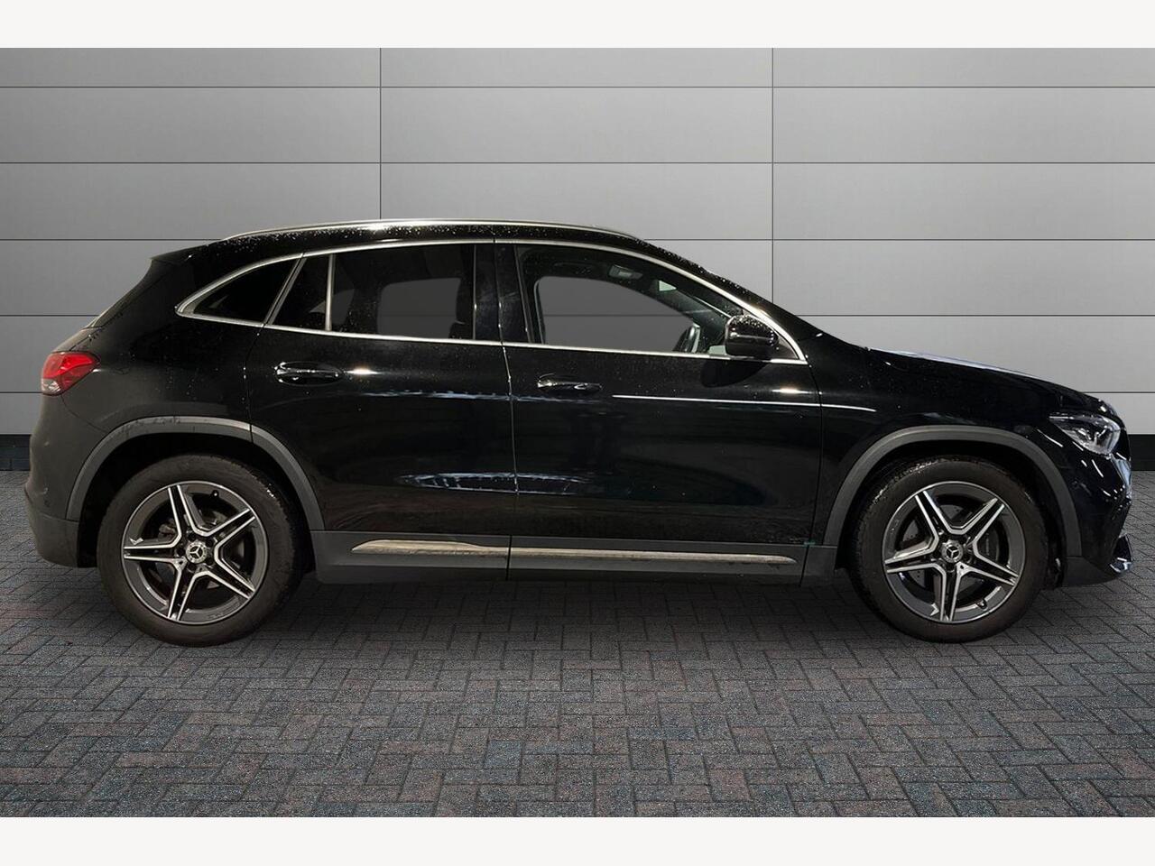 Used Mercedes-Benz GLA 2021 for sale - 77256230: Photo 3