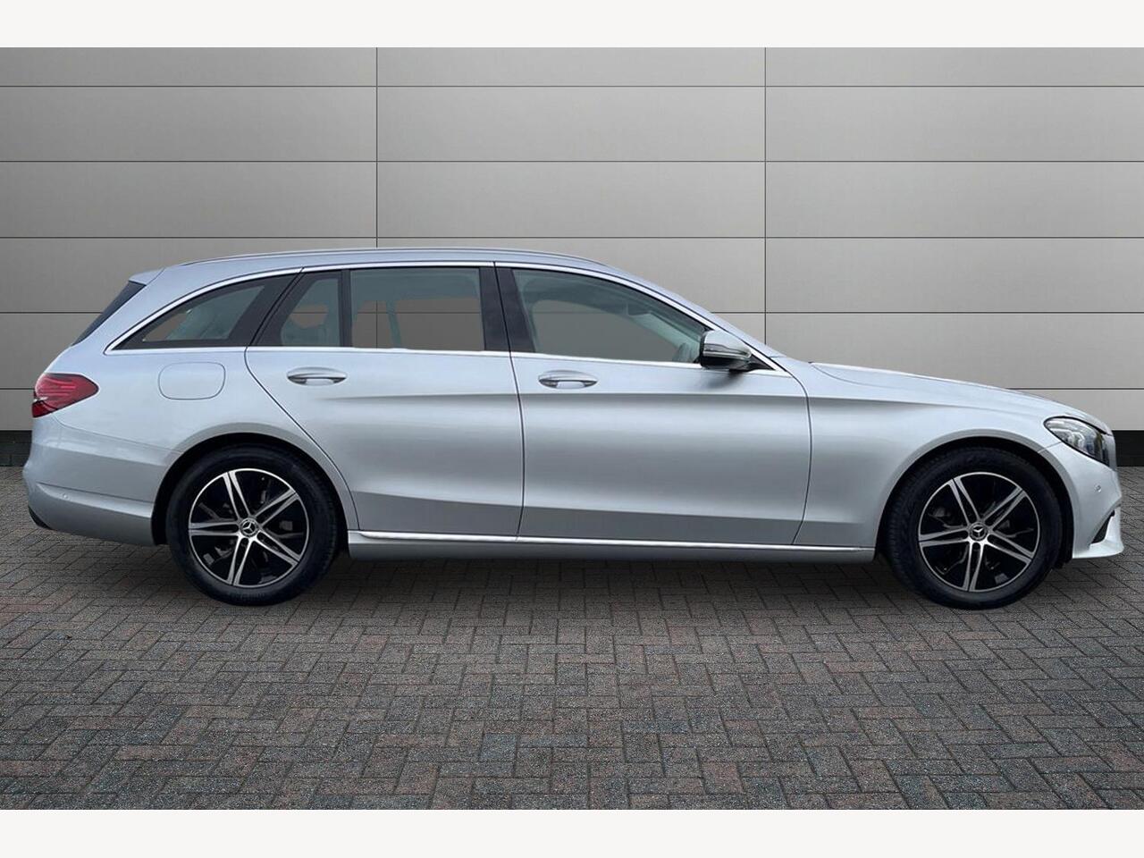 Used Mercedes-Benz C Class 2019 for sale - 76673876: Photo 5