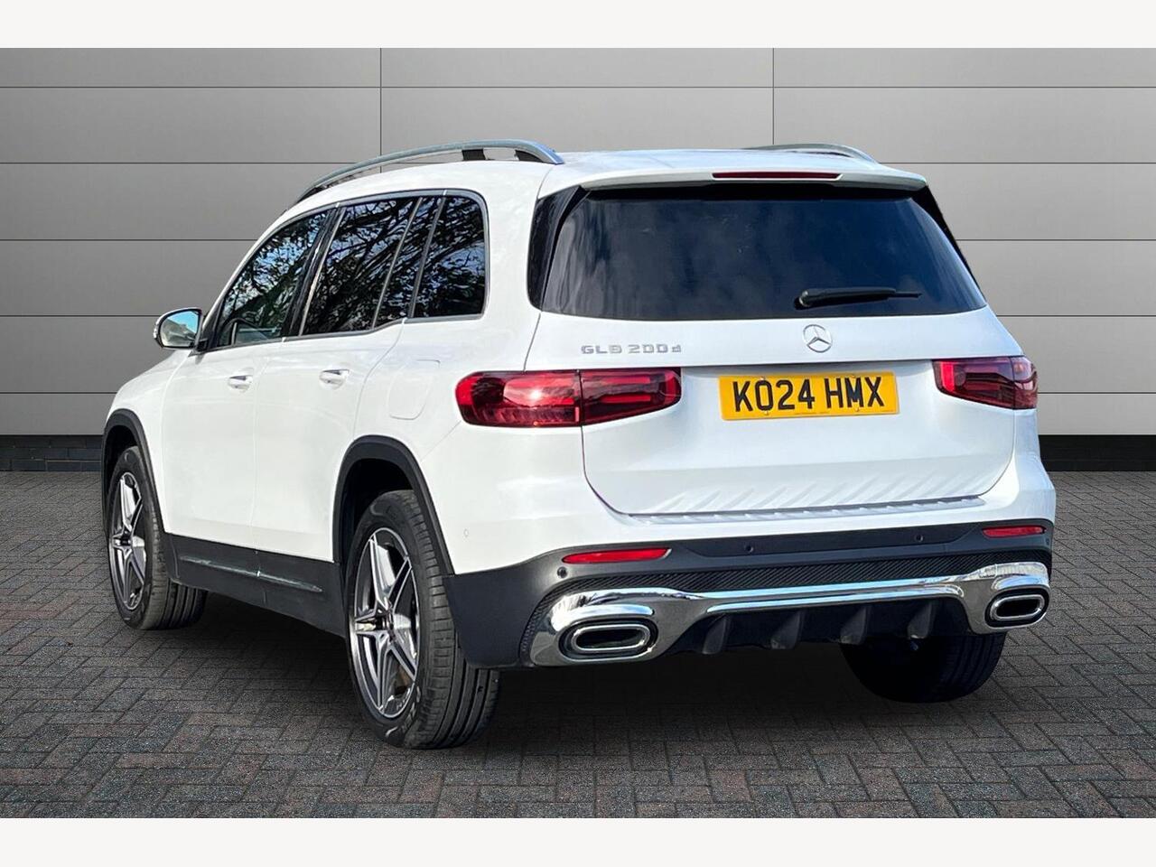 Used Mercedes-Benz GLB 2024 for sale - 76678679: Photo 4