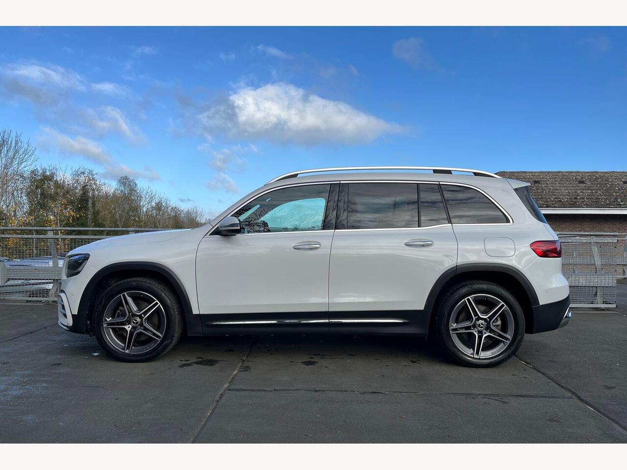 Used Mercedes-Benz GLB 2024 for sale - 76678679: Photo 6