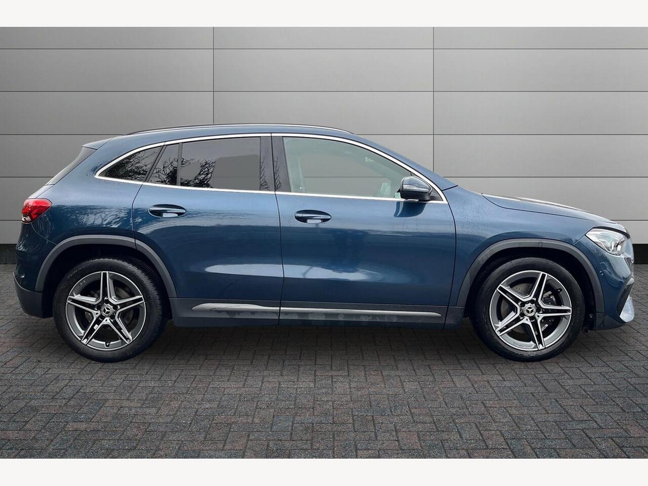 Used Mercedes-Benz GLA 2021 for sale - 76681410: Photo 8