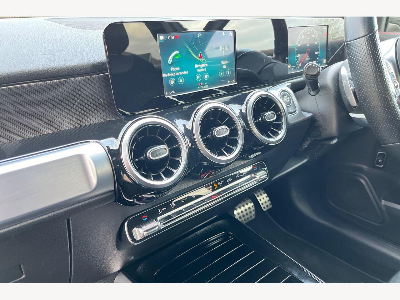 Used Mercedes-Benz GLB 2021 for sale - 77360395: Photo 17