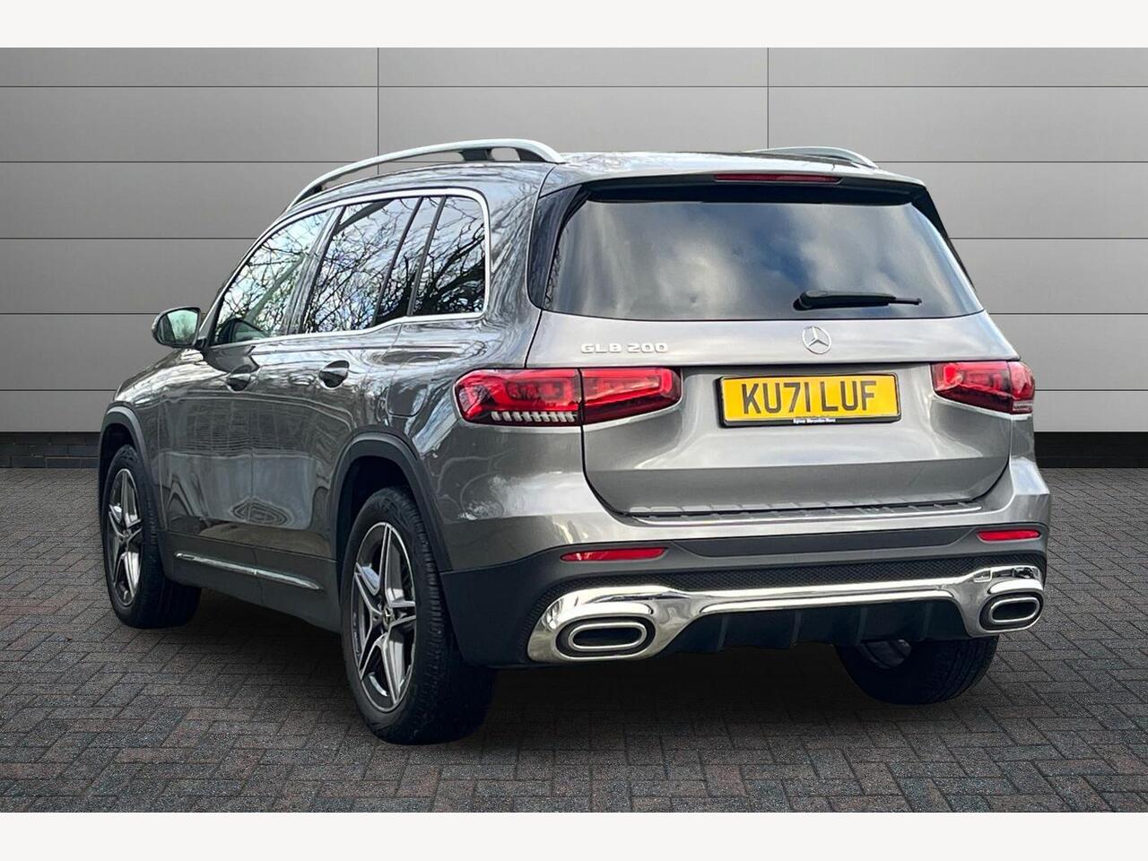 Used Mercedes-Benz GLB 2021 for sale - 77360395: Photo 2