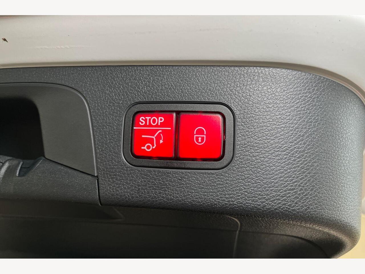 Used Mercedes-Benz EQC 2022 for sale - 76674599: Photo 23