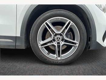 Used Mercedes-Benz GLA 2021 for sale - 77613912: Photo