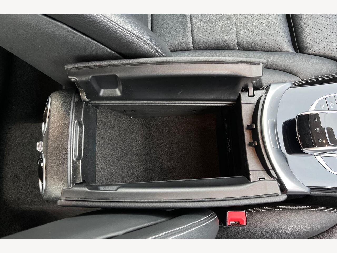 Used Mercedes-Benz C Class 2019 for sale - 76937392: Photo 11