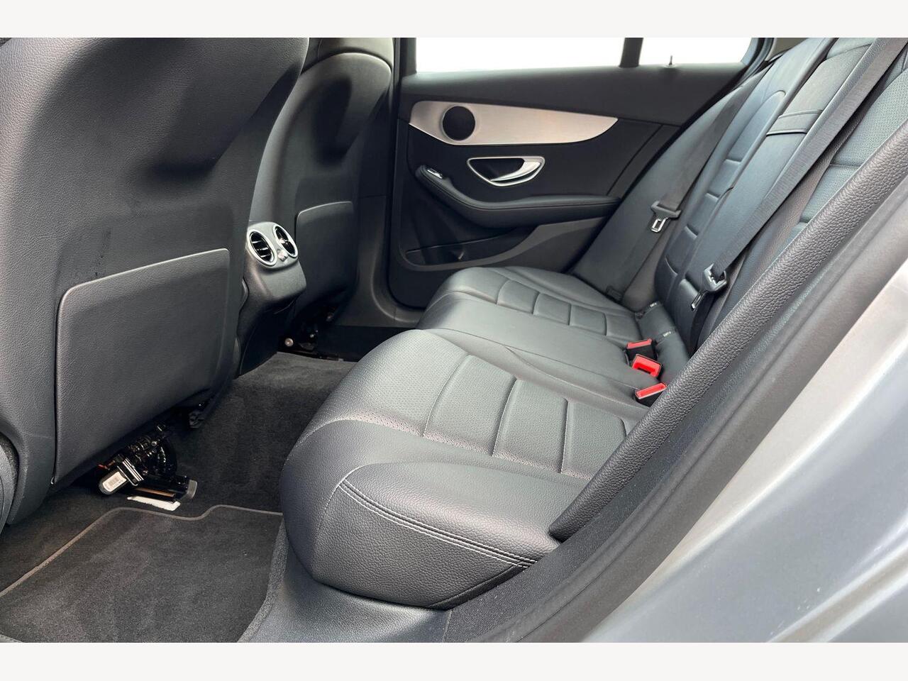 Used Mercedes-Benz C Class 2019 for sale - 76937392: Photo 12