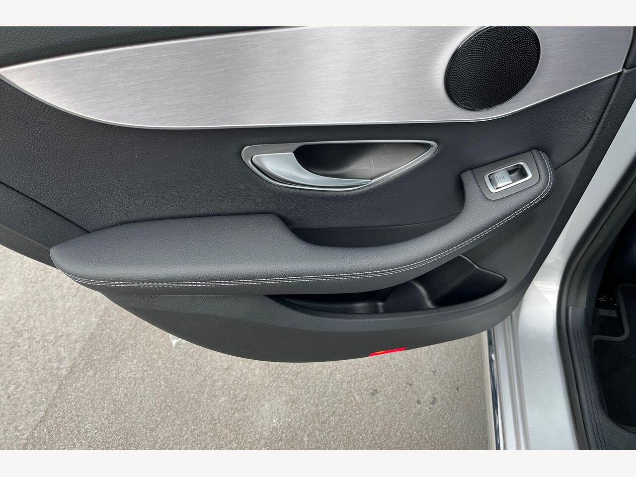 Used Mercedes-Benz C Class 2019 for sale - 76937392: Photo 23