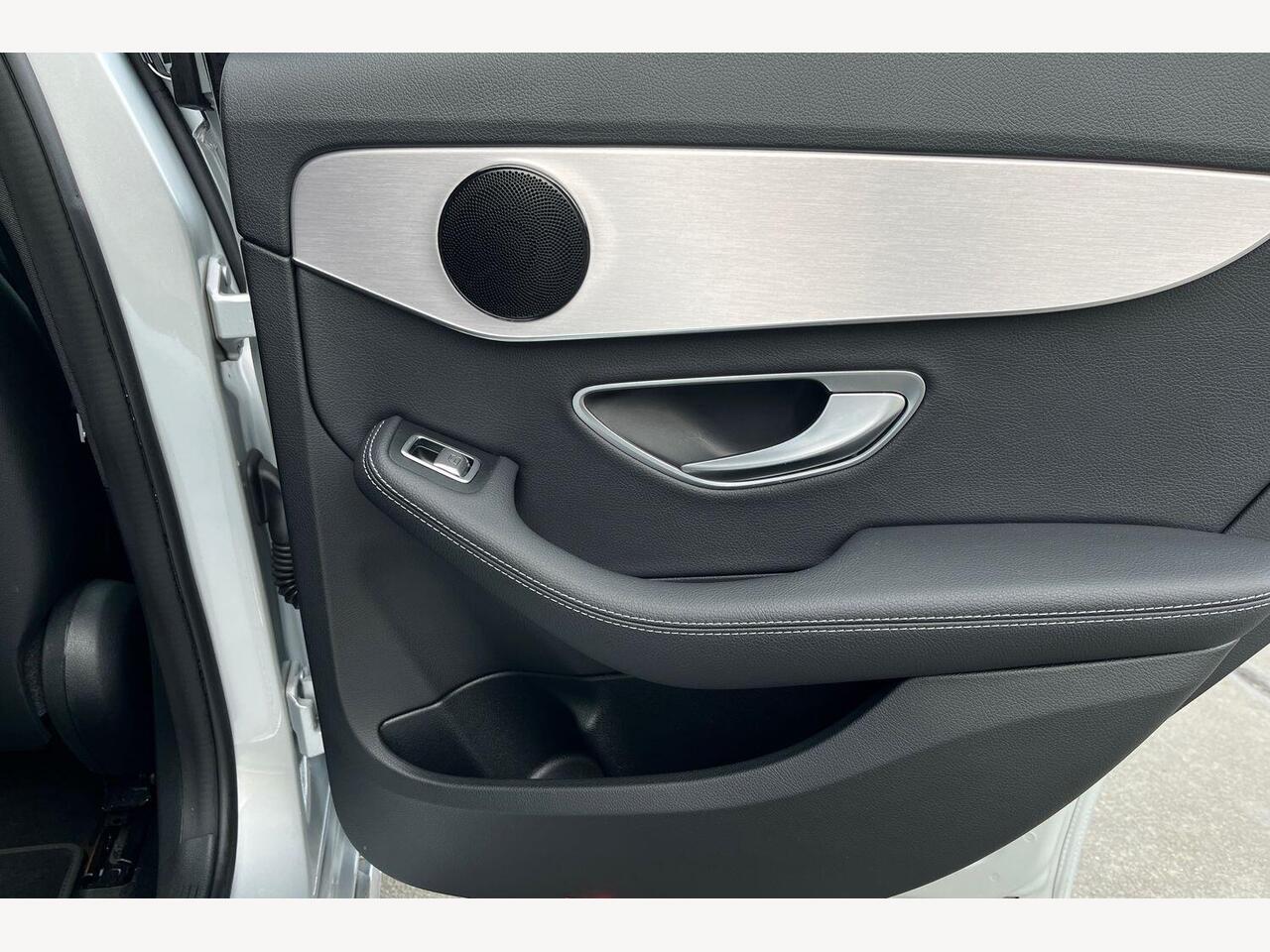 Used Mercedes-Benz C Class 2019 for sale - 76937392: Photo 24