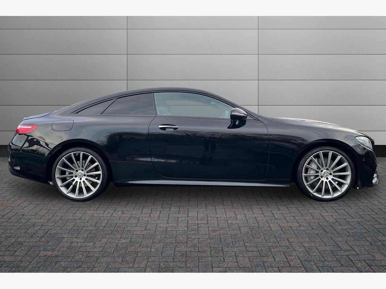 Used Mercedes-Benz E Class 2019 for sale - 77346589: Photo 3