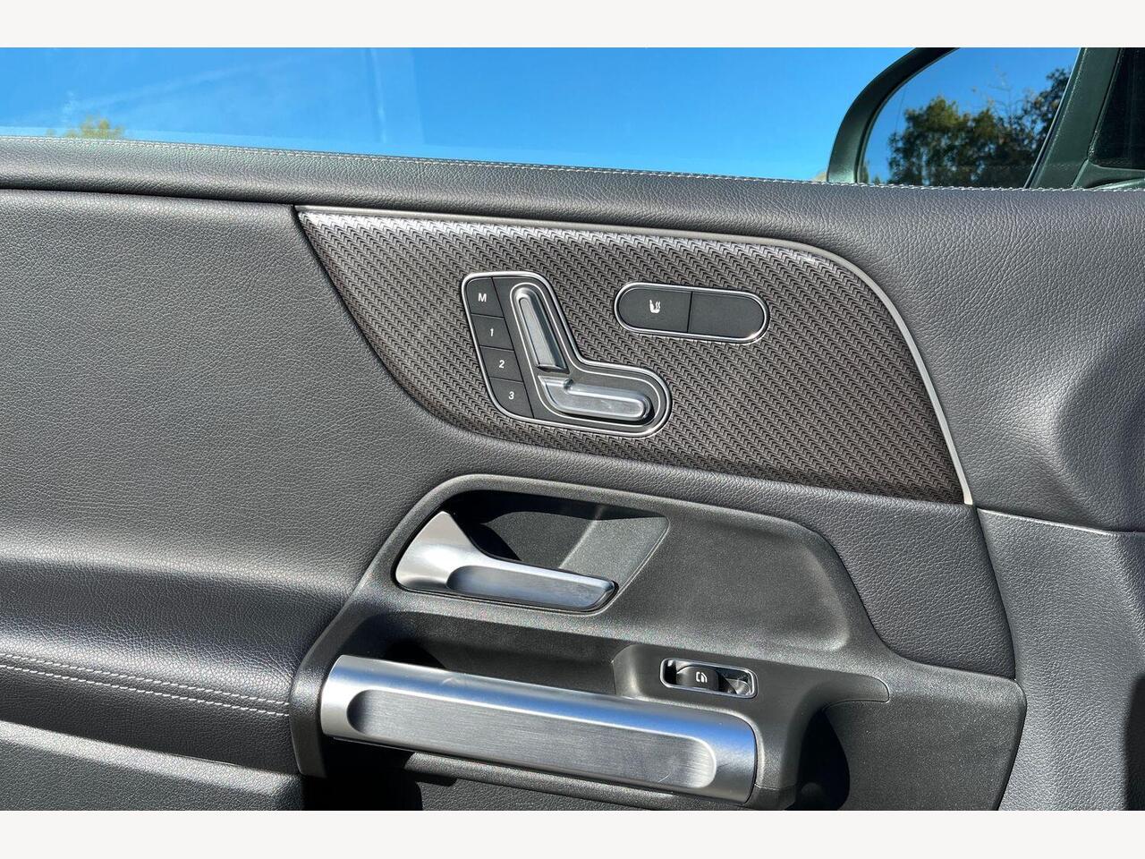 Used Mercedes-Benz GLB 2022 for sale - 76674908: Photo 20